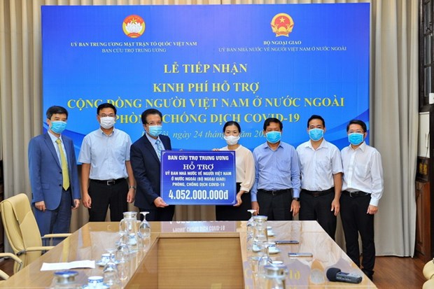 Overseas Vietnamese supported over 4 billion VND amid COVID-19